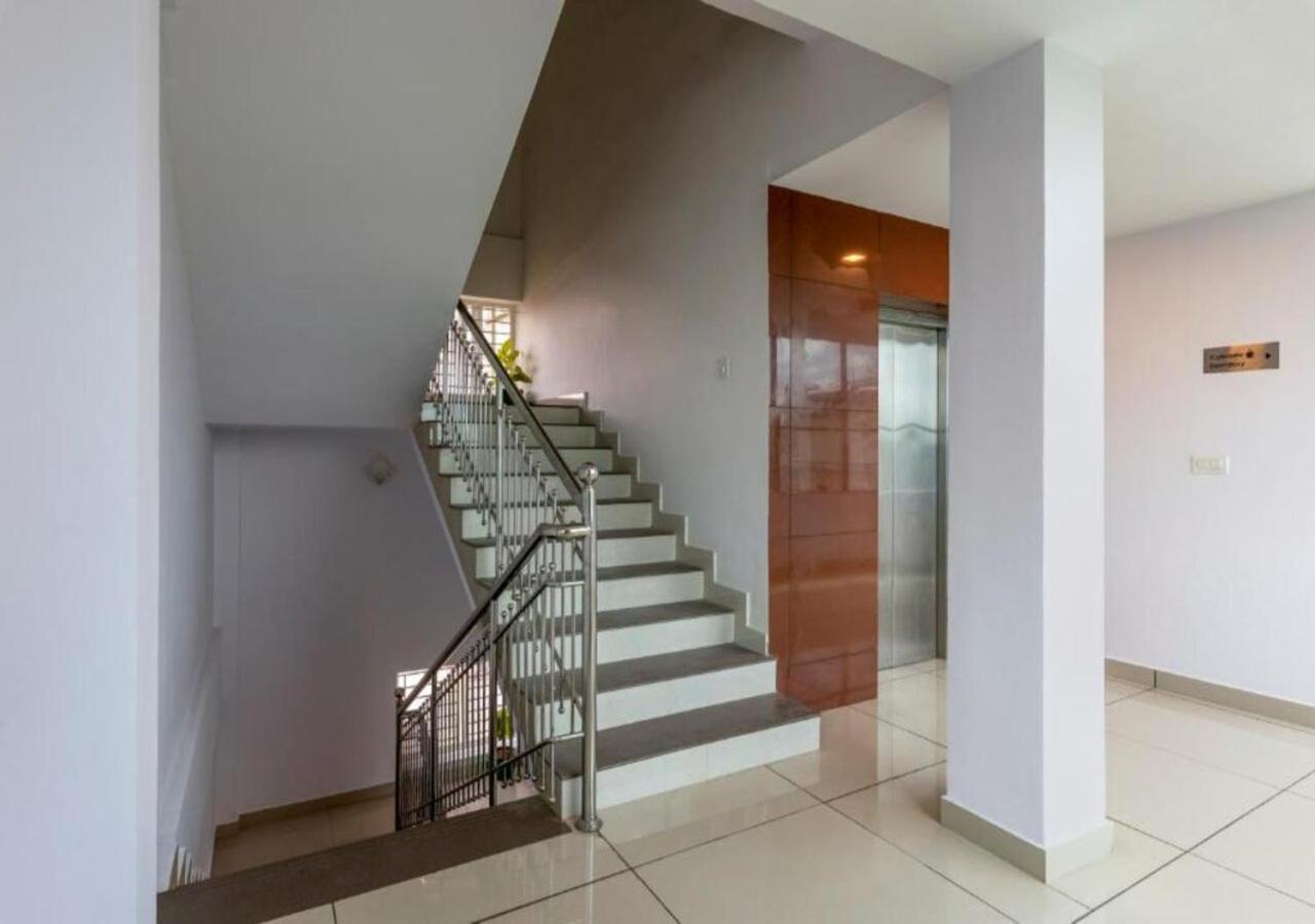 Hotel Airport Avenue Plaza Nedumbassery Zewnętrze zdjęcie