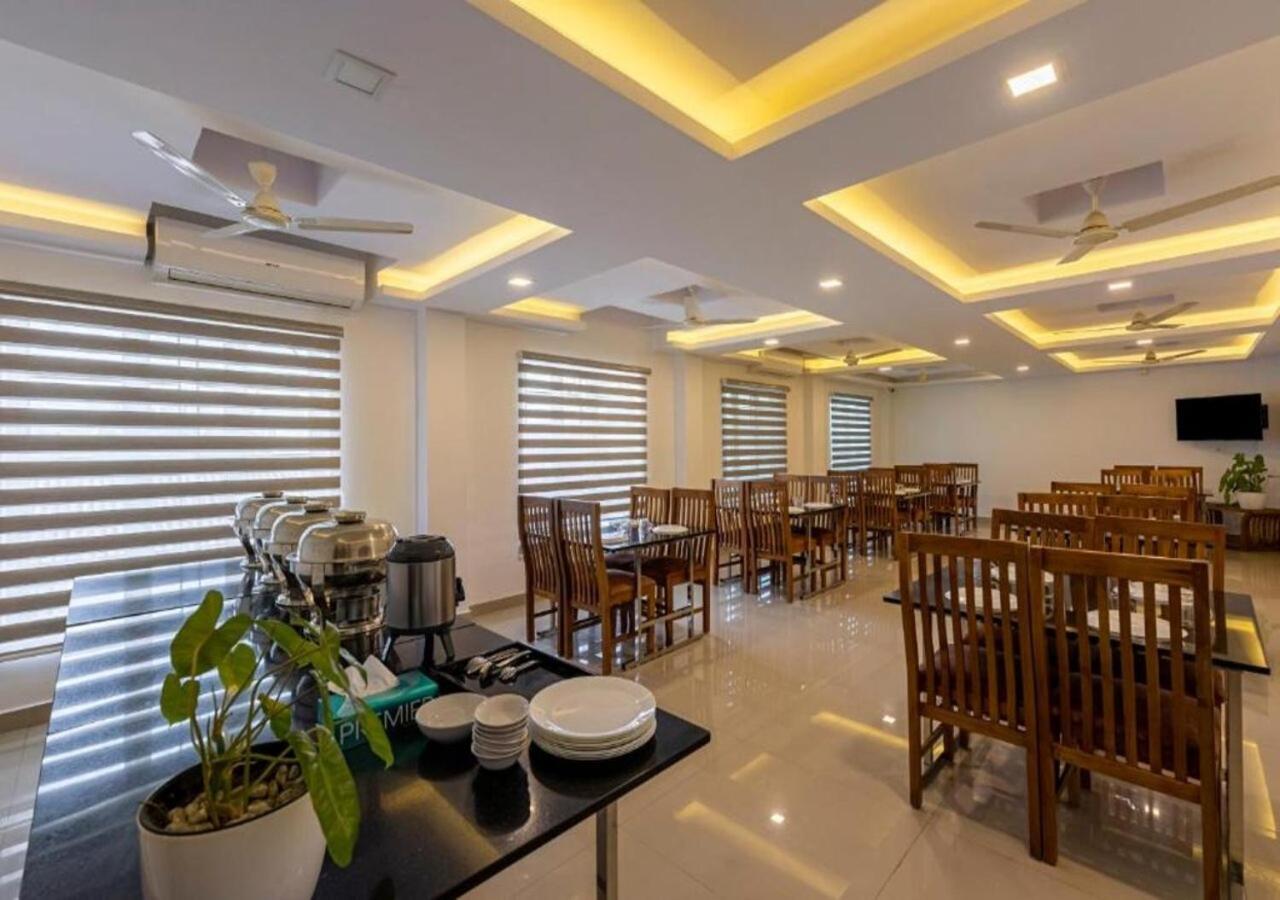 Hotel Airport Avenue Plaza Nedumbassery Zewnętrze zdjęcie